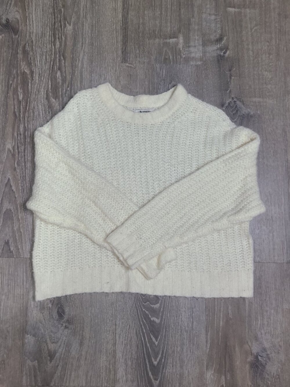 American Eagle Cream White Textured Shaker Knit Cropped Crewneck Sweater Size M
